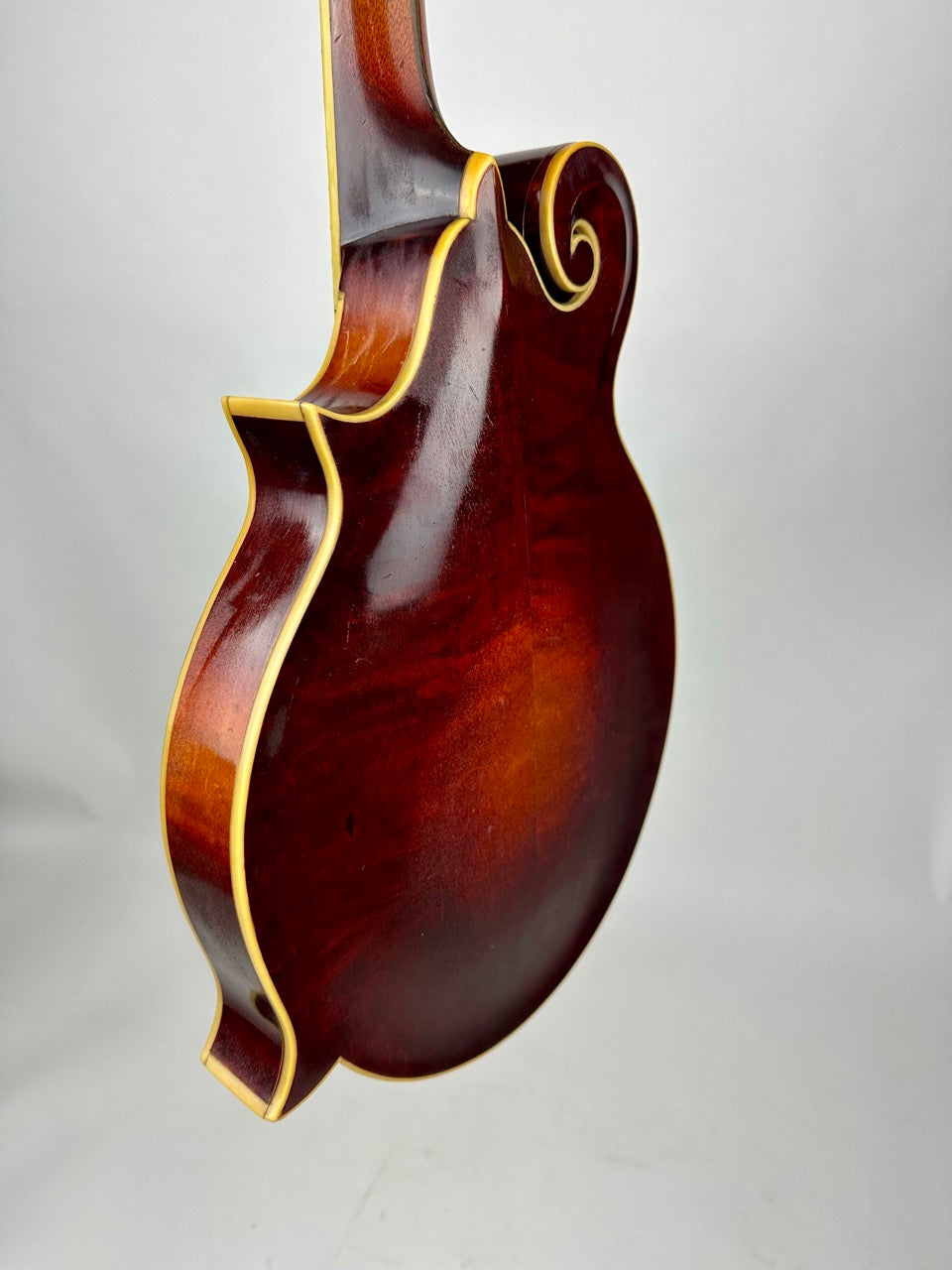 1918 Gibson F4
