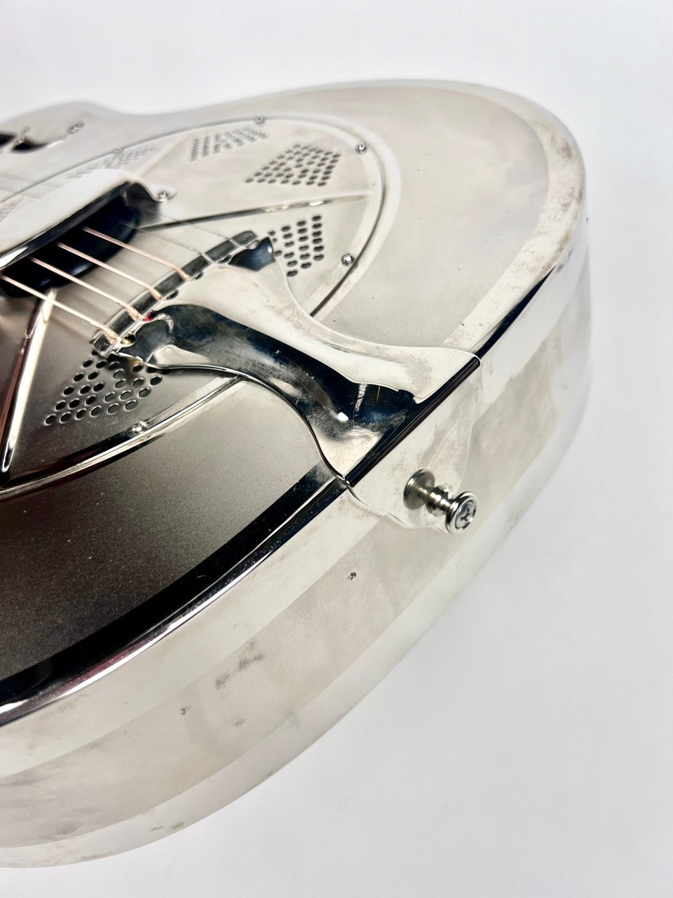 2002 National Style N "Etched" Resonator Guitar