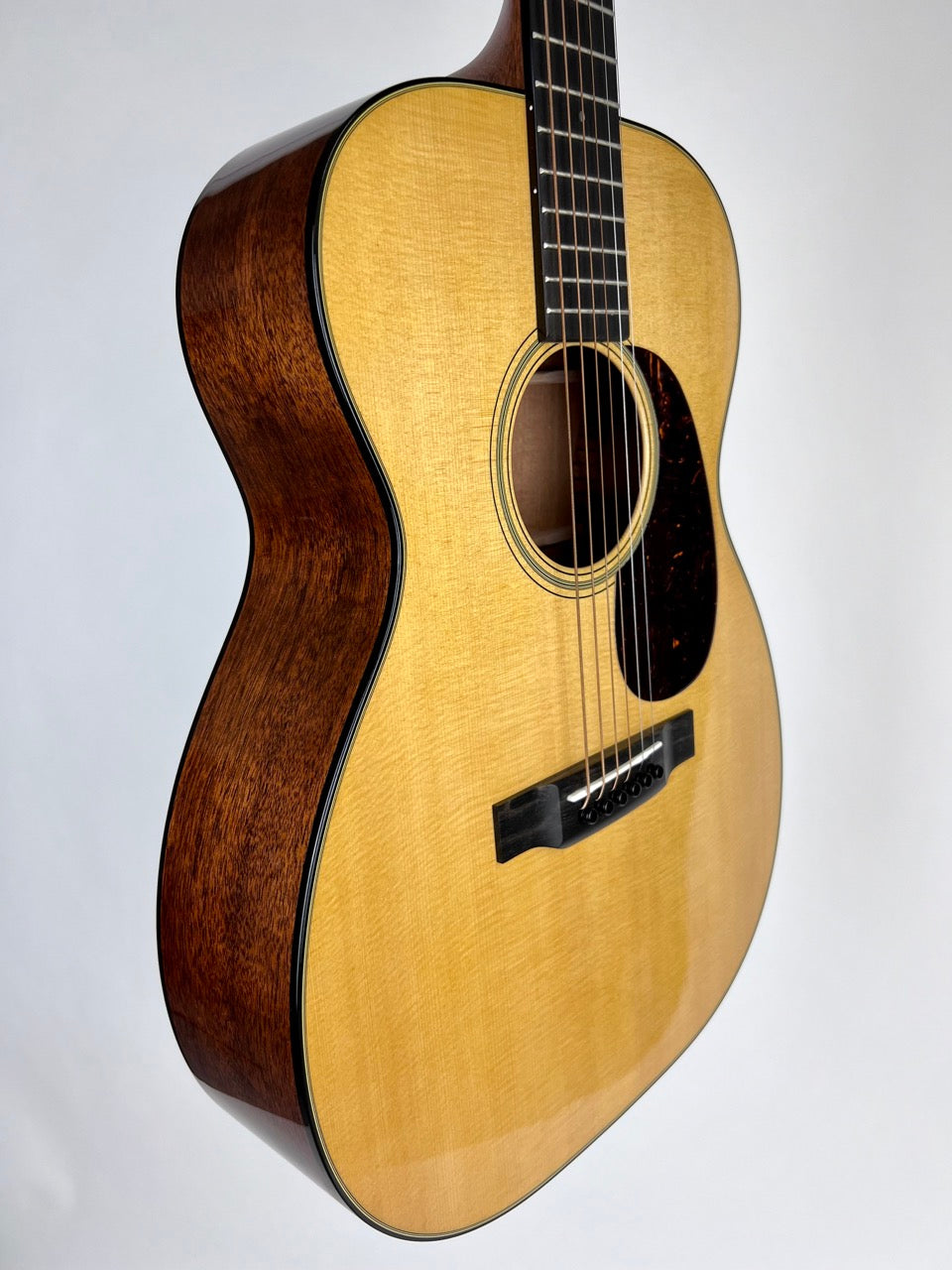 2022 Martin 00-18