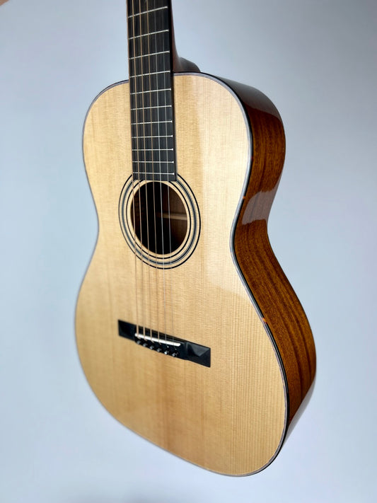 Blueridge BR-341 Parlor Guitar