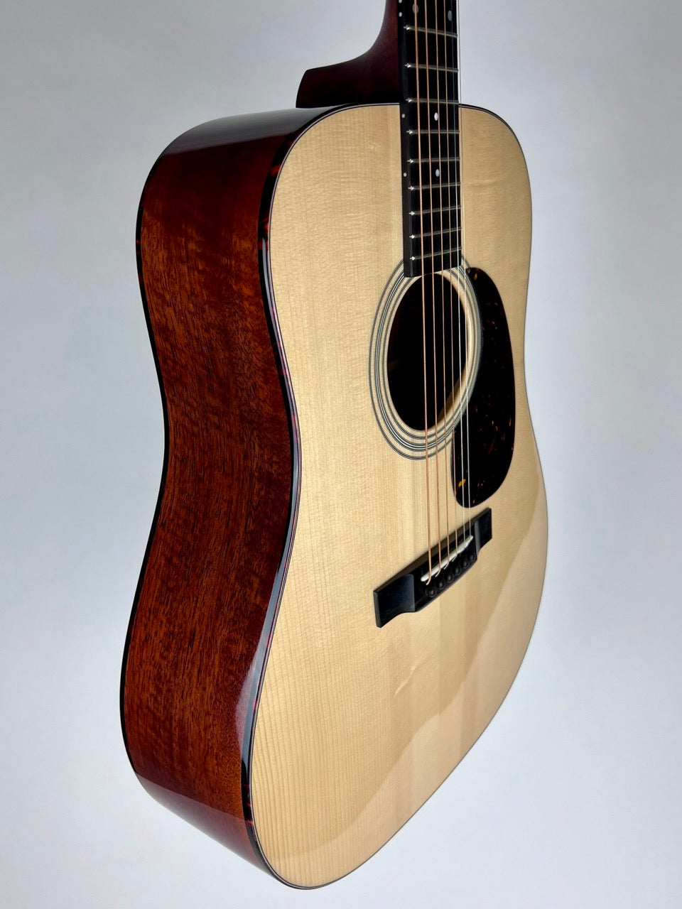 Eastman E10D Guitar