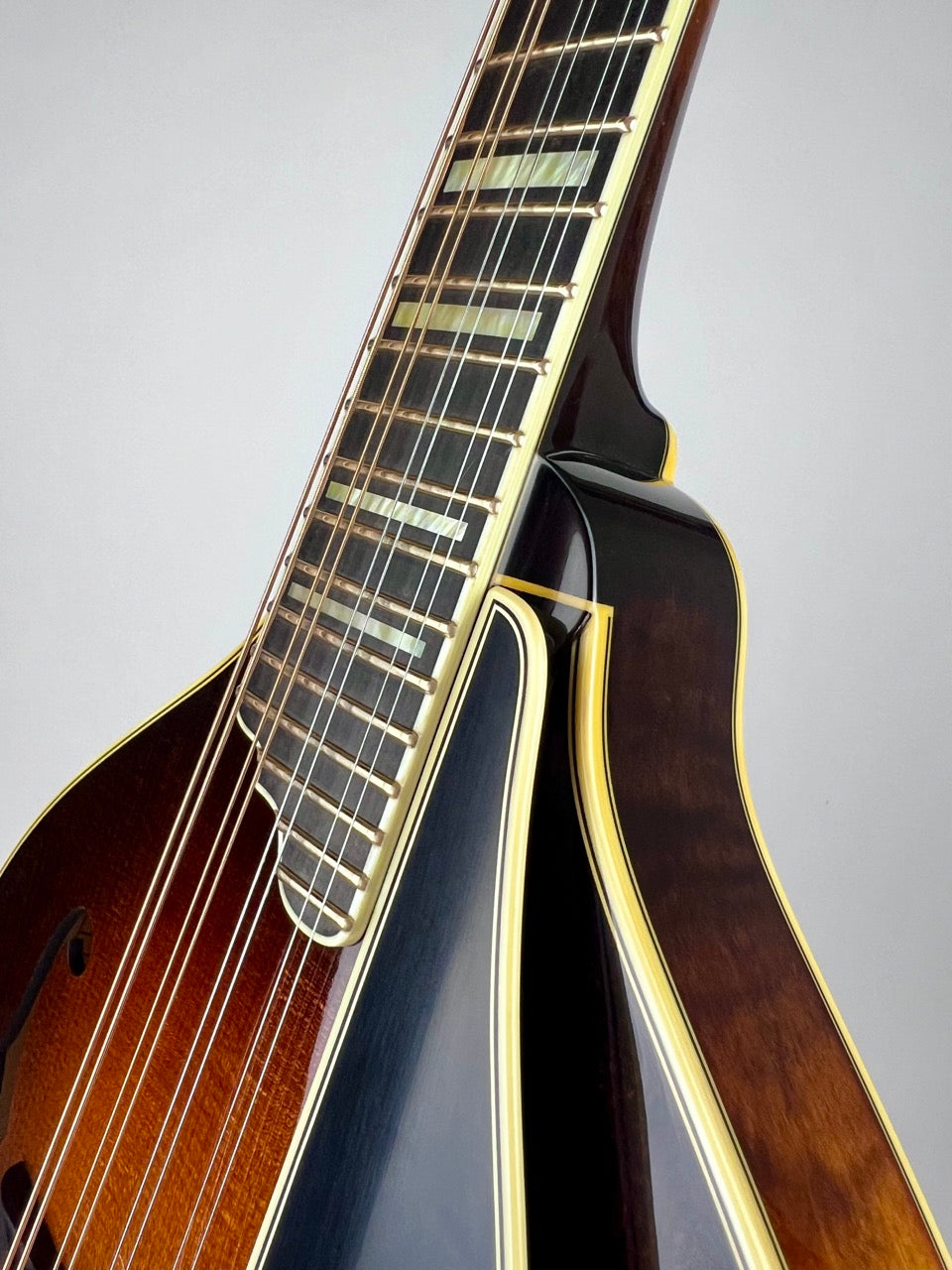 Ellis A5 Special Ceremona Brown Mandolin