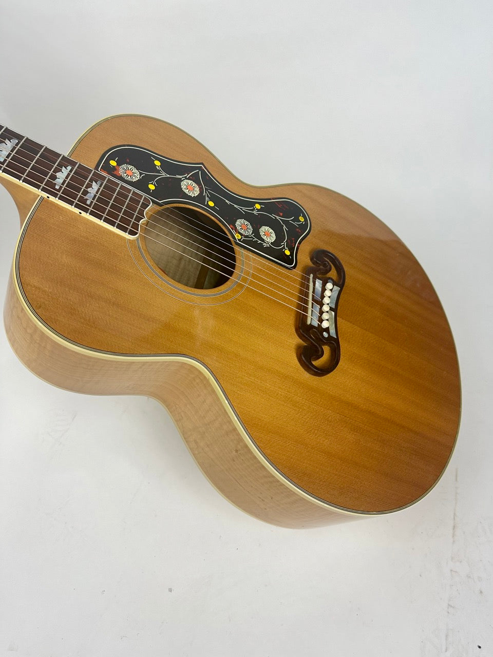 2001 Gibson SJ-200