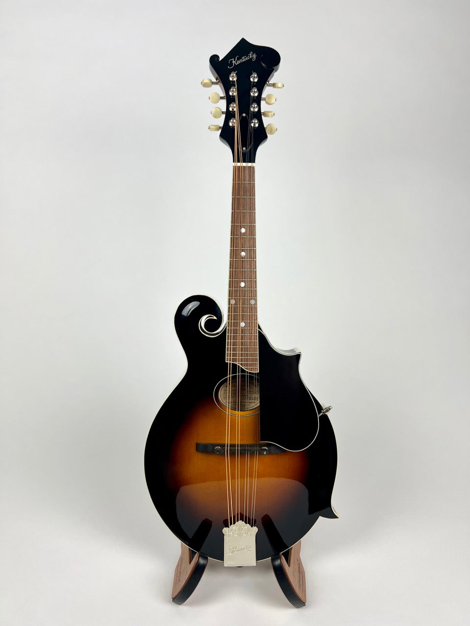 Kentucky KM-670 Mandolin