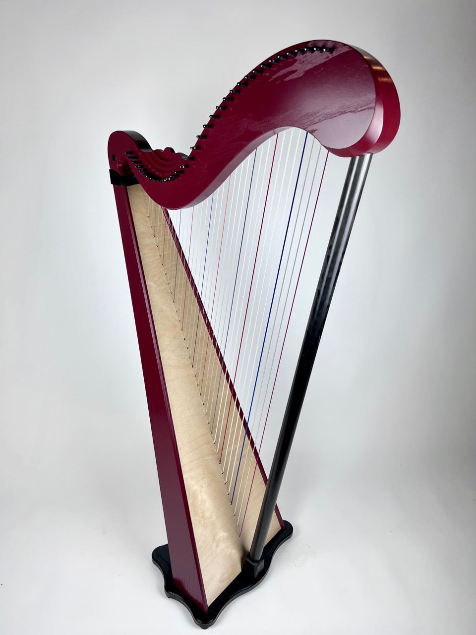 Dusty Strings Serrana 34