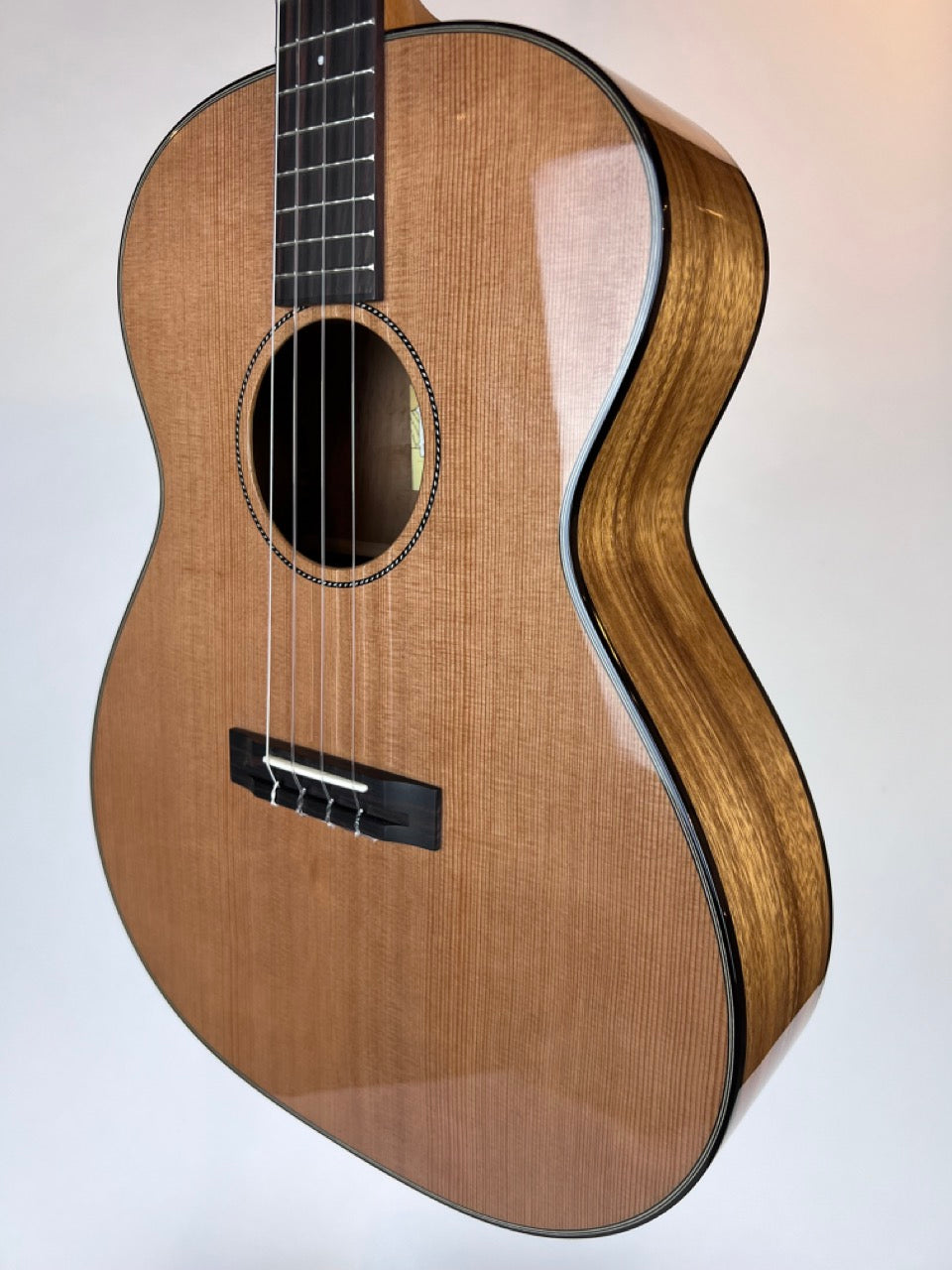2019 Pono BN4-1 Tenor Guitar (Cedar/Acacia)