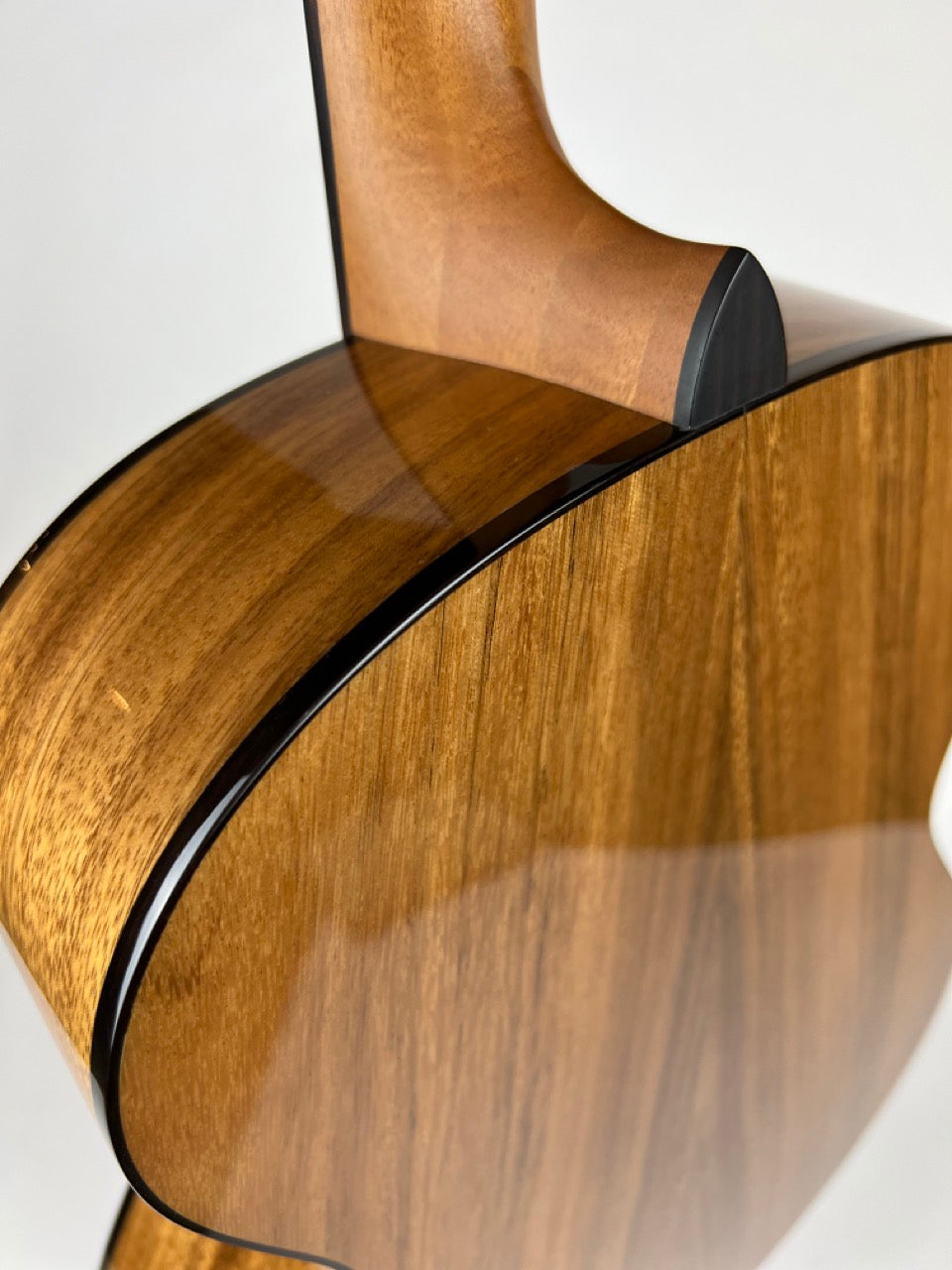 2019 Pono BN4-1 Tenor Guitar (Cedar/Acacia)