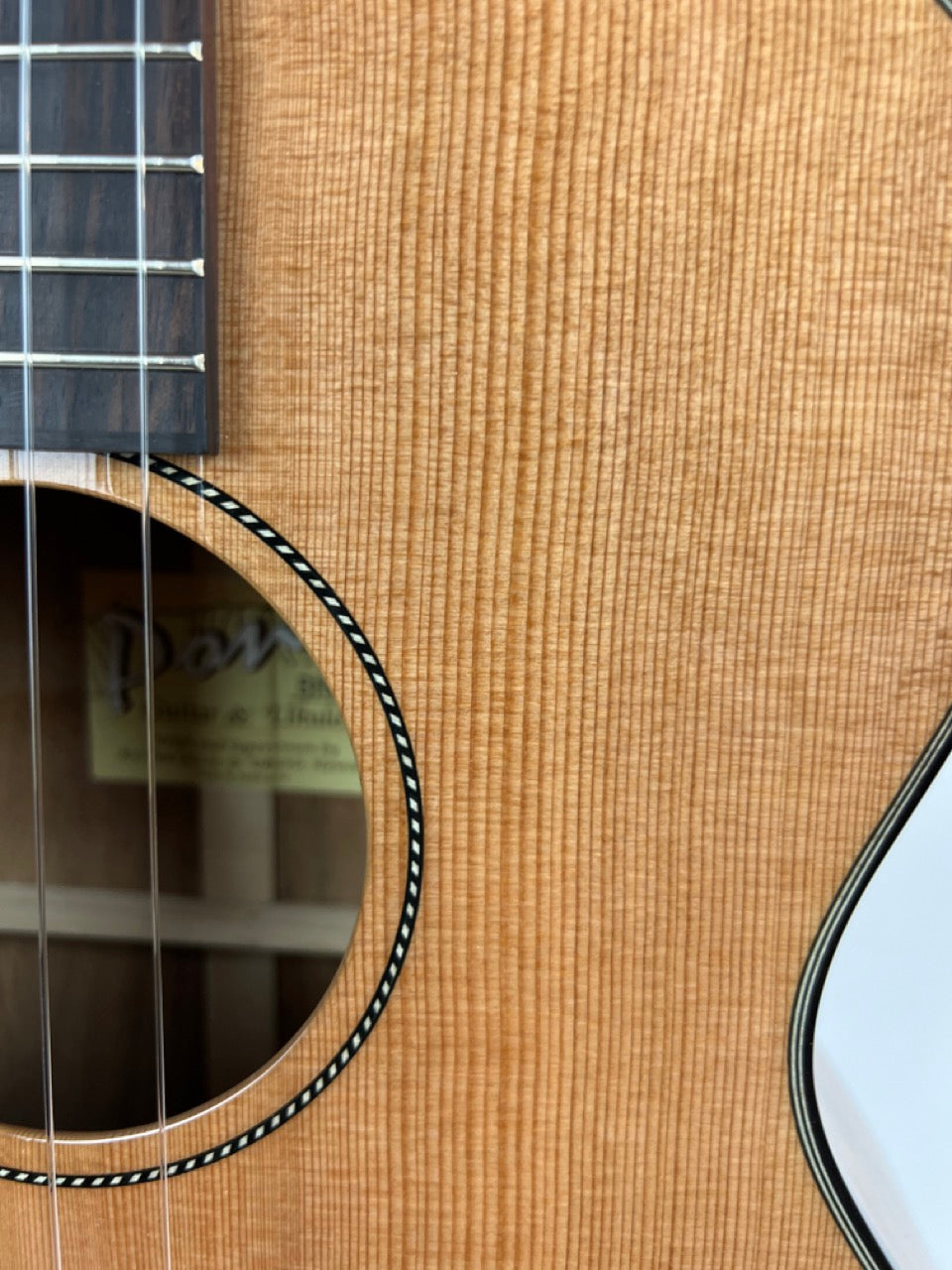 2019 Pono BN4-1 Tenor Guitar (Cedar/Acacia)
