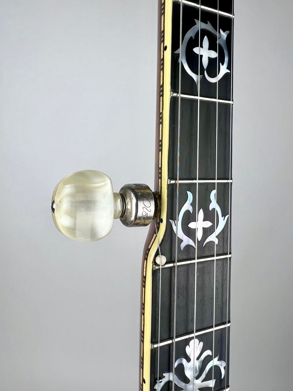 1973 Gibson Mastertone Replica (Ty Piper)