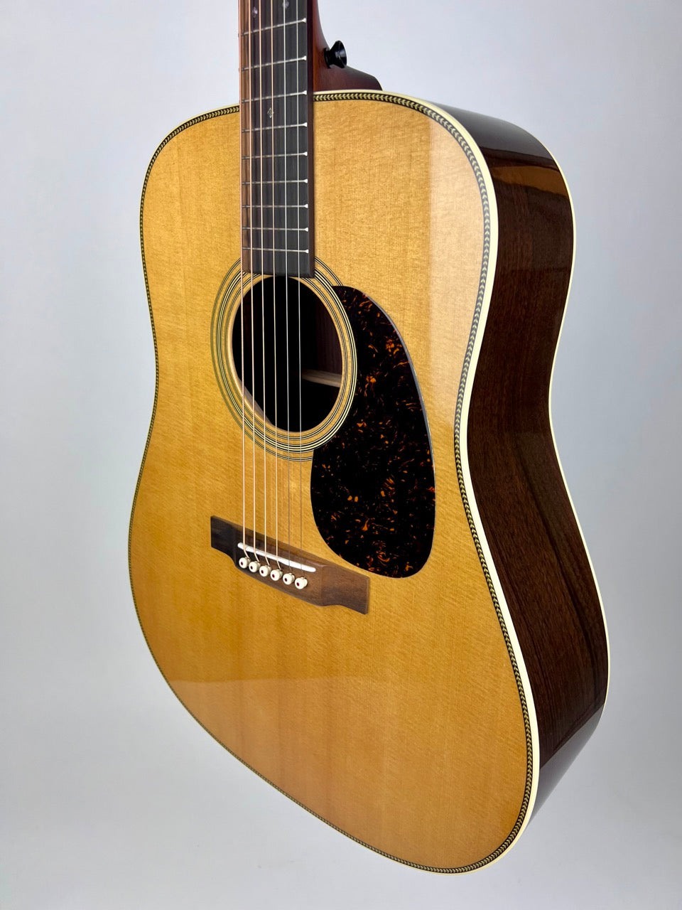 2022 Martin HD-28 Guitar