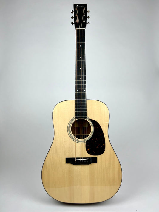 Eastman E10D Guitar