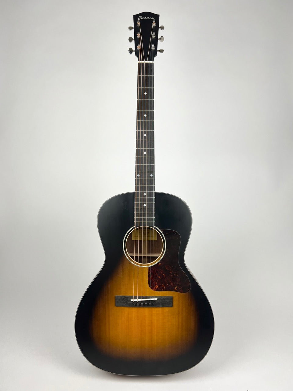 Estman E1-00-SS-SB Guitar