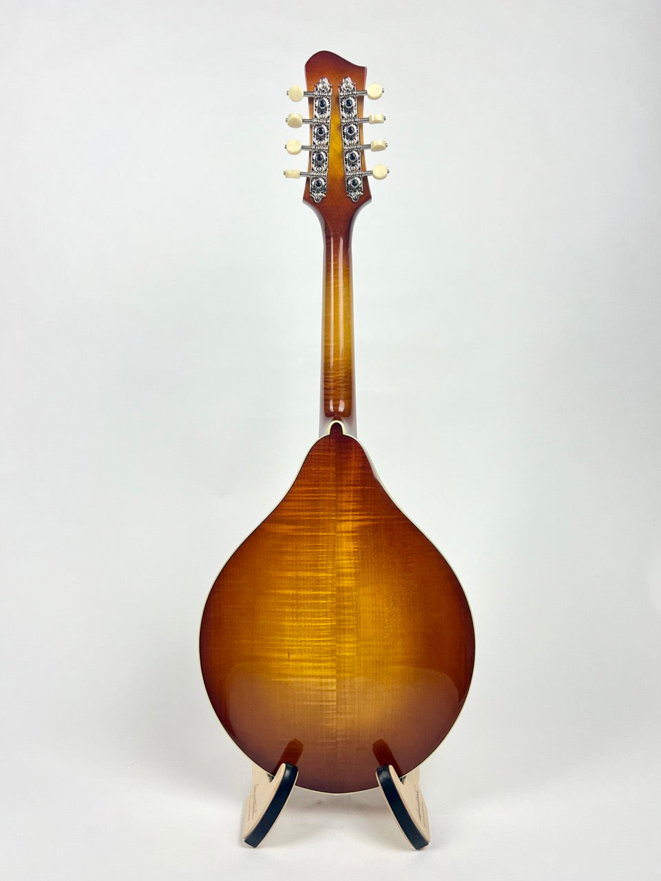 Eastman MD605 Gold Burst Mandolin