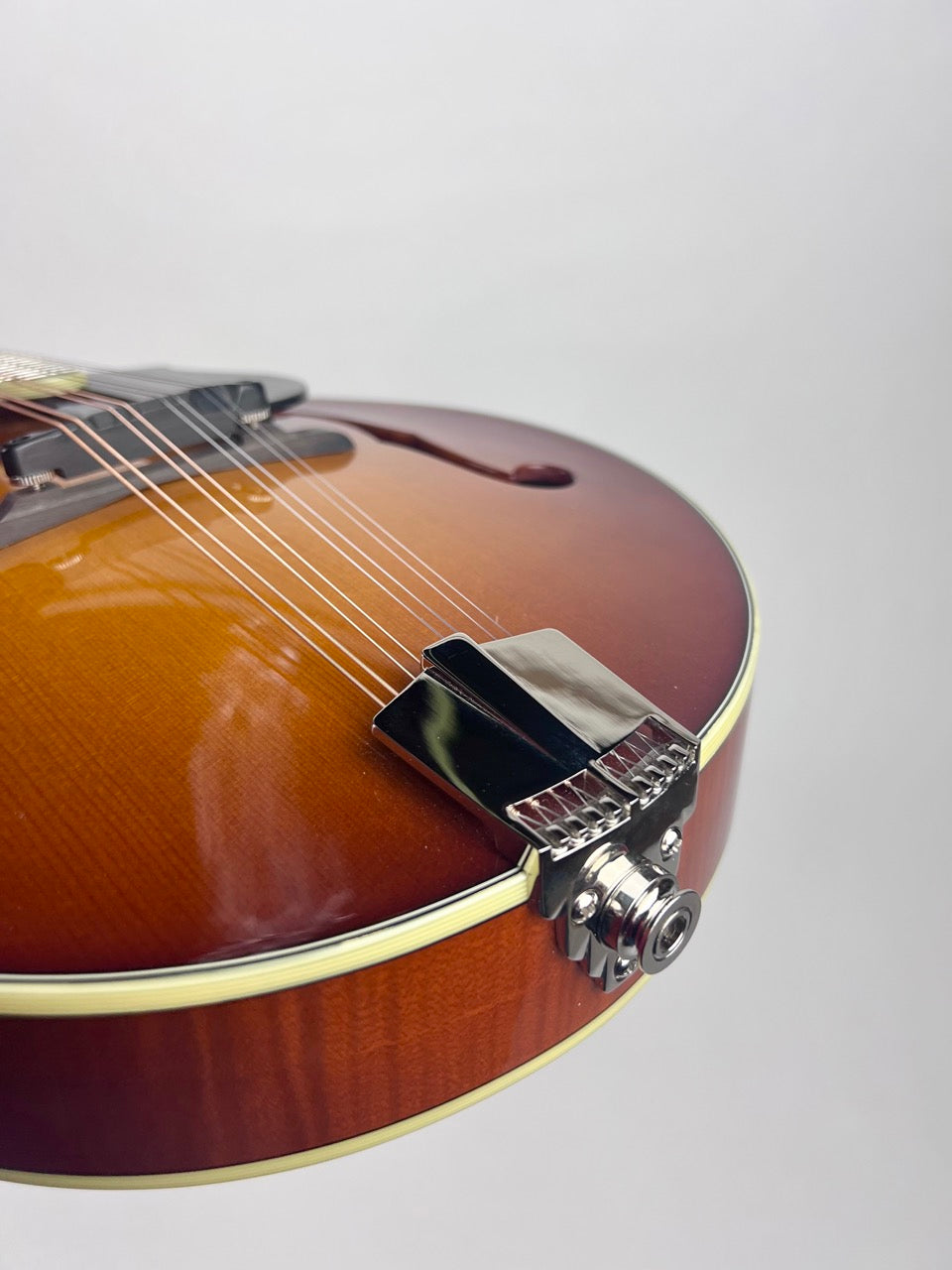 Eastman MD605 Gold Burst Mandolin