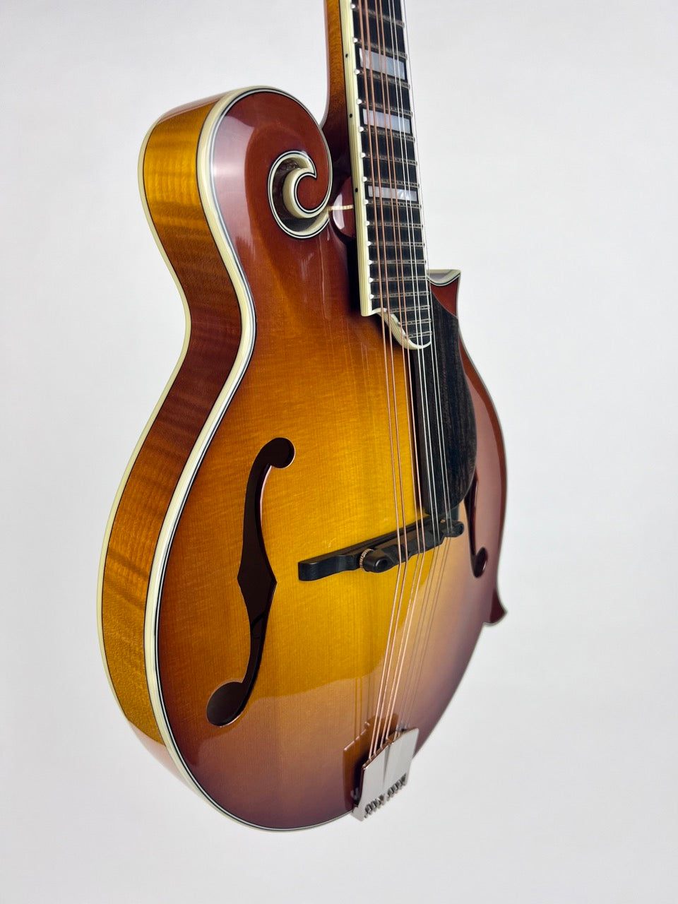 Eastman MD615 Gold Burst Mandolin