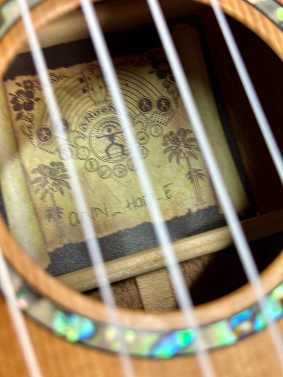 USED Anuenue Tenor Harp Ukulele
