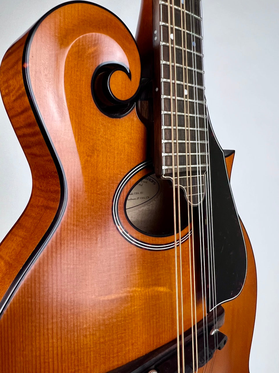 Northfield F2S Oval Amber Mandolin