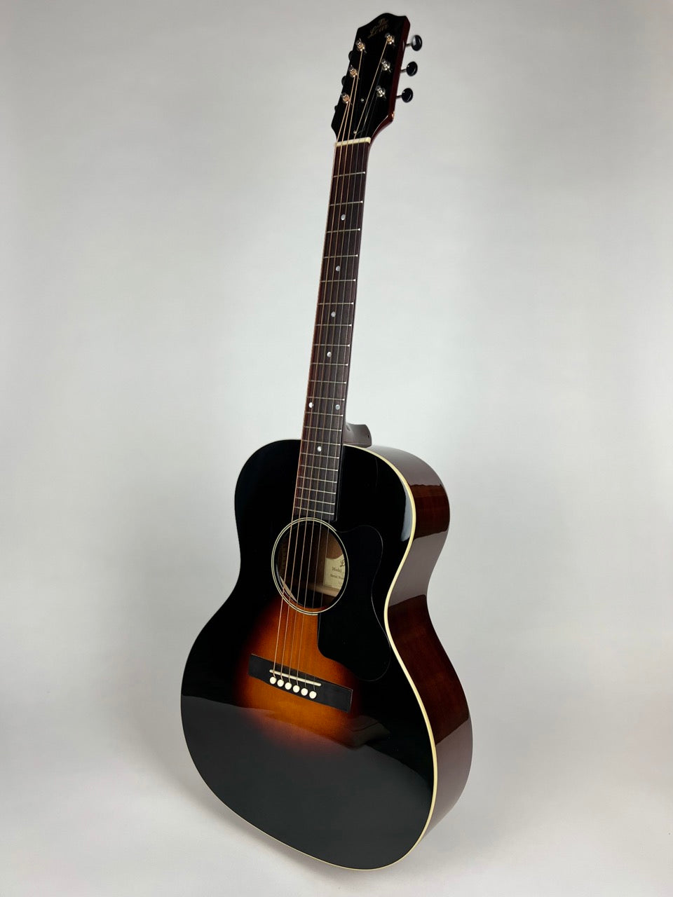 The Loar L018VS Guitar