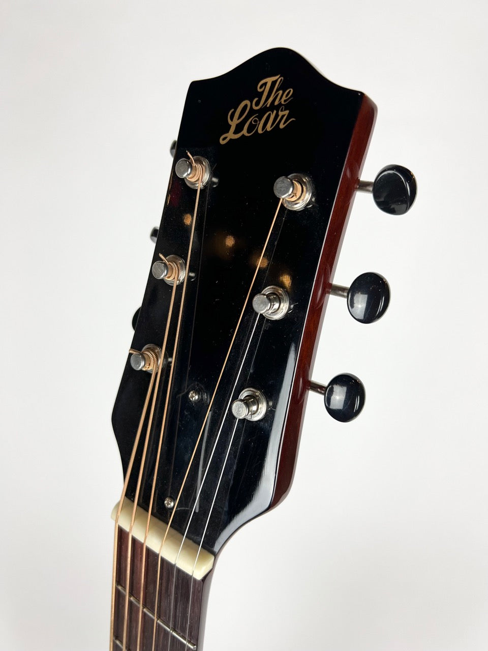 The Loar L018VS Guitar