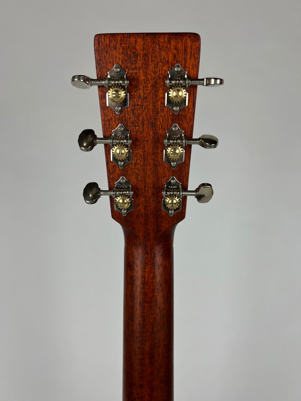 Eastman Guitar 2OM Cedar Top