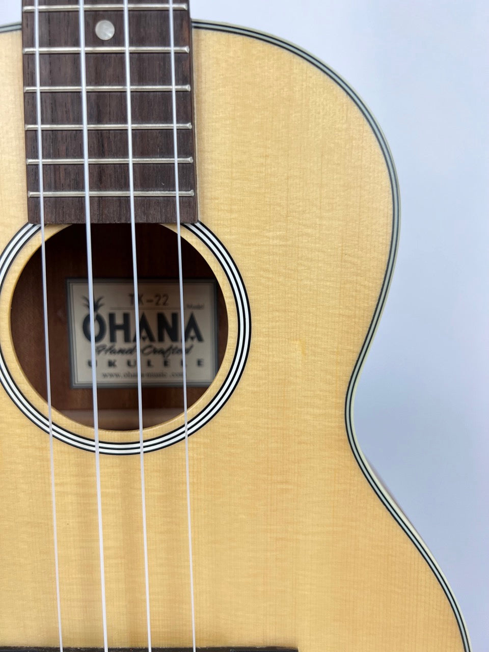 Ohana TK22 Tenor Ukulele