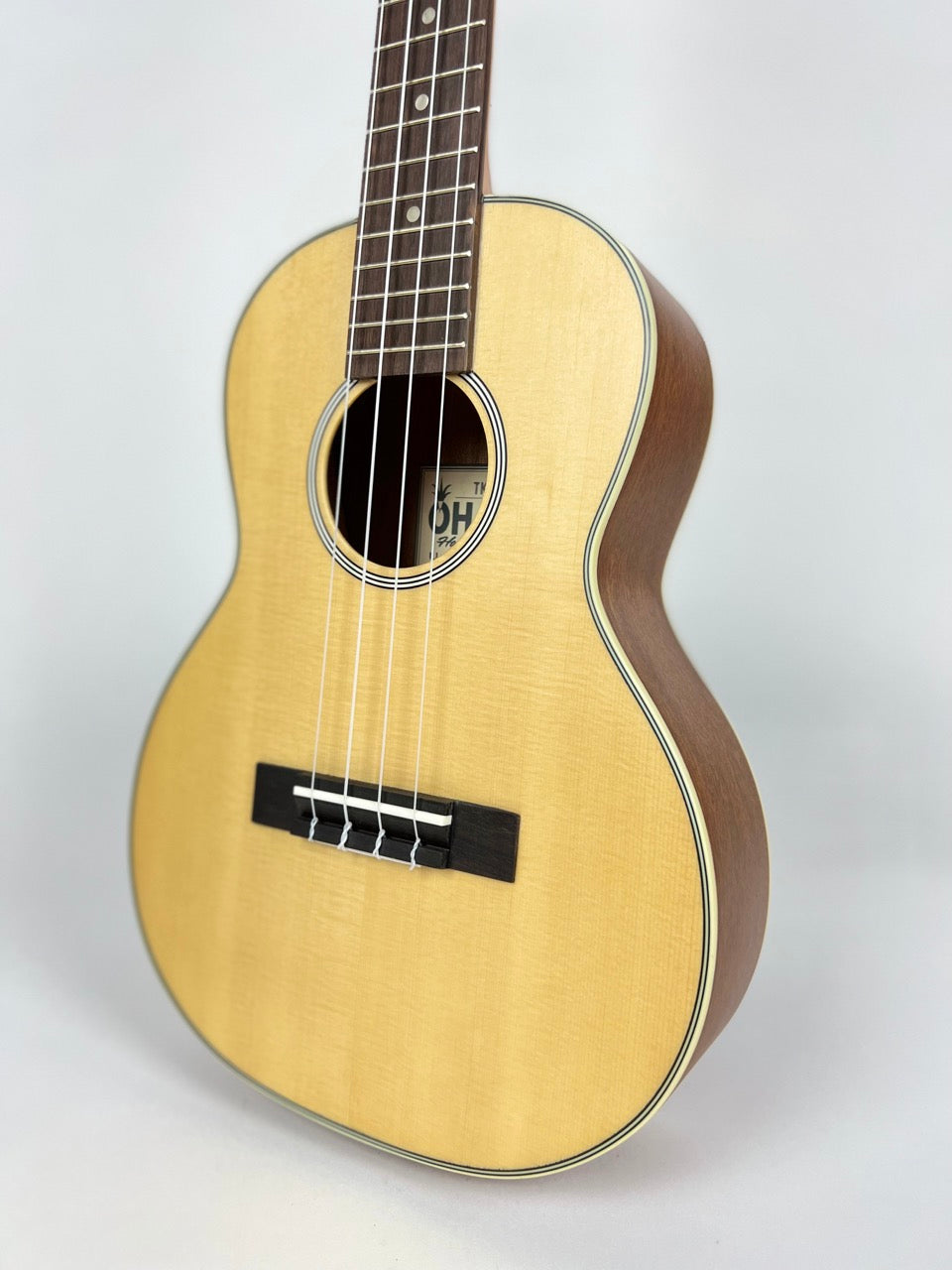 Ohana TK22 Tenor Ukulele