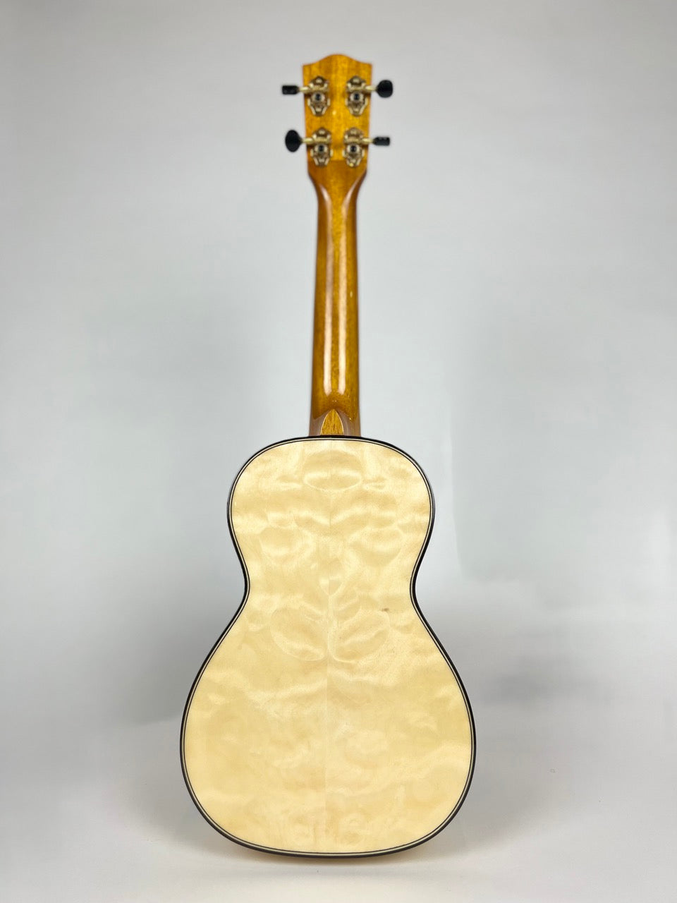 Ukulele Konzert Ohana CK-150QEL offers