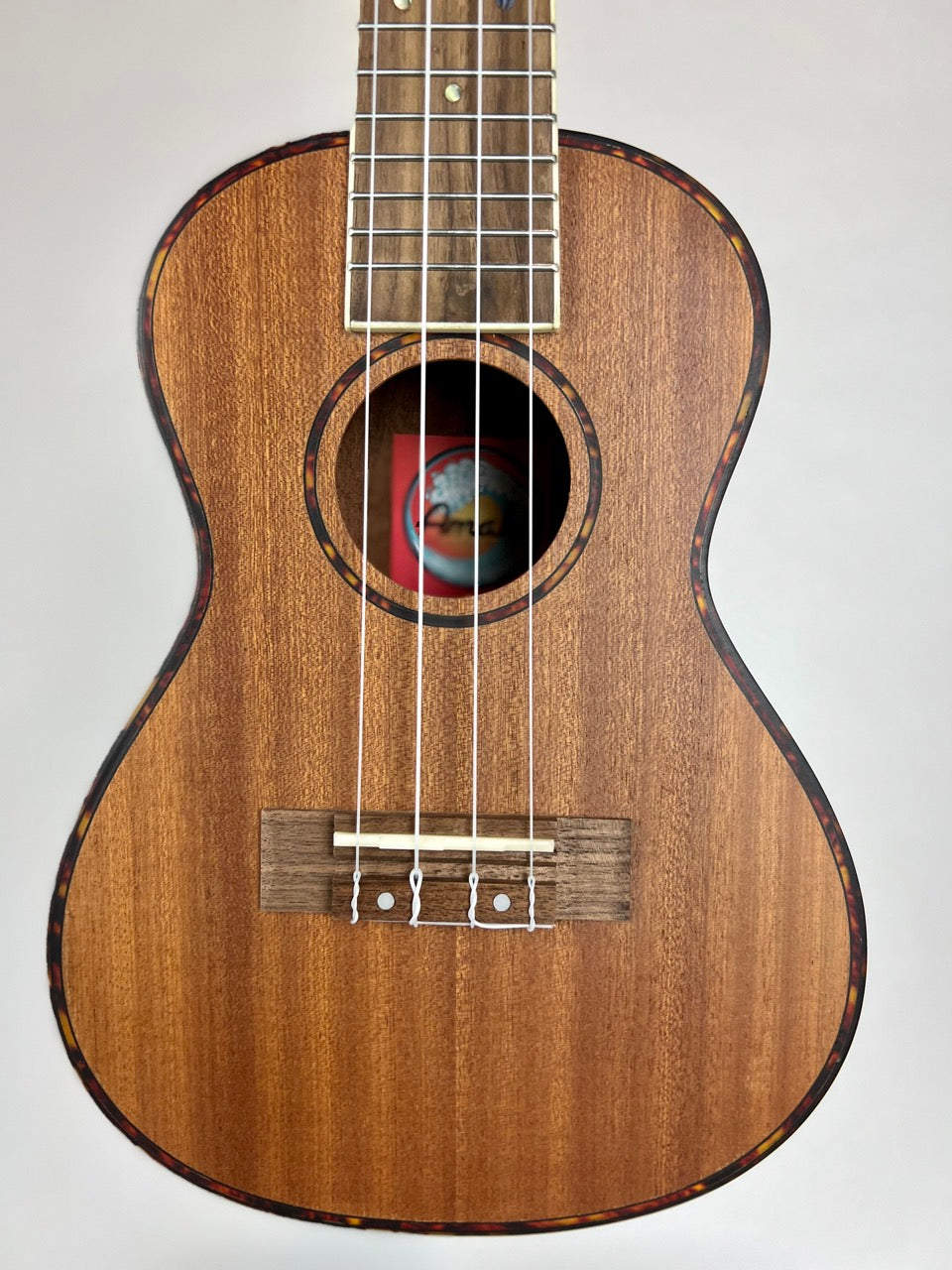 Amahi UK220C Classic Mahogany Concert Ukulele