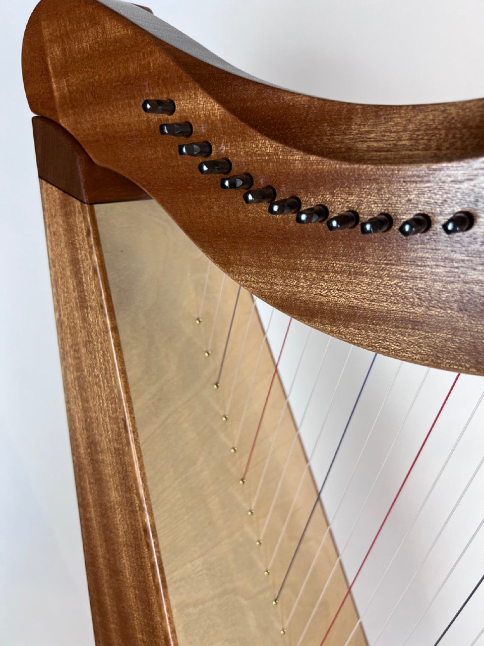 Dusty Strings Crescendo 34 Harp